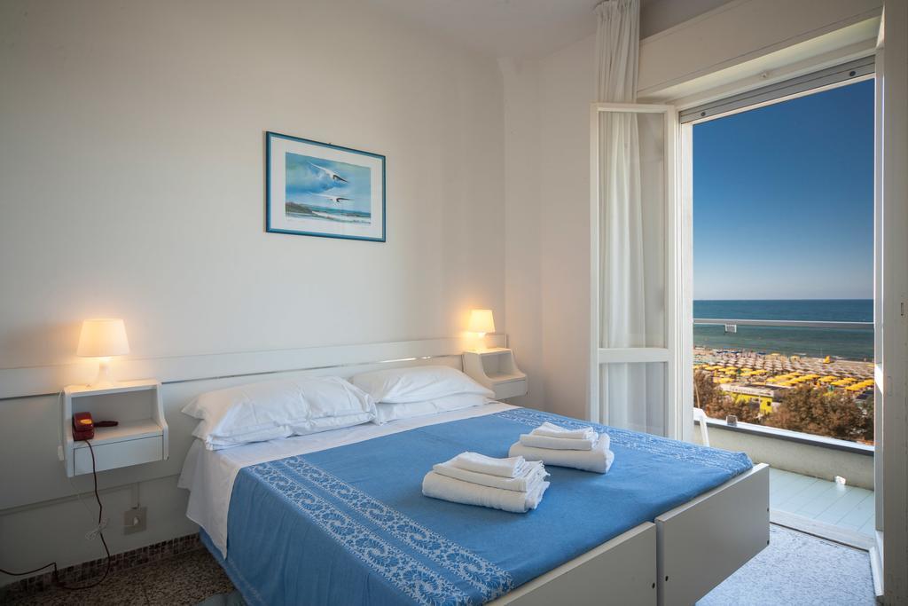 Hotel Madison Riccione Dış mekan fotoğraf