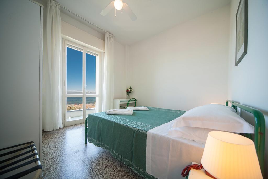 Hotel Madison Riccione Oda fotoğraf