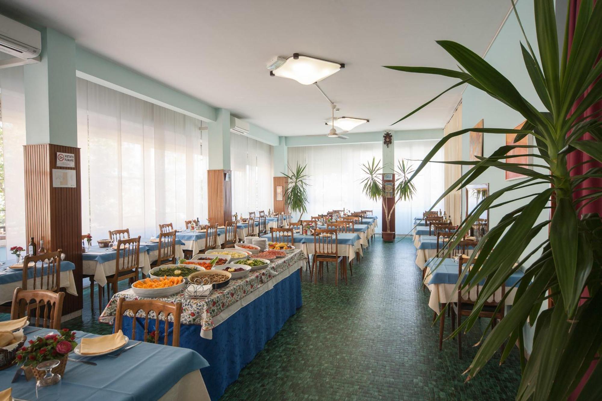 Hotel Madison Riccione Dış mekan fotoğraf