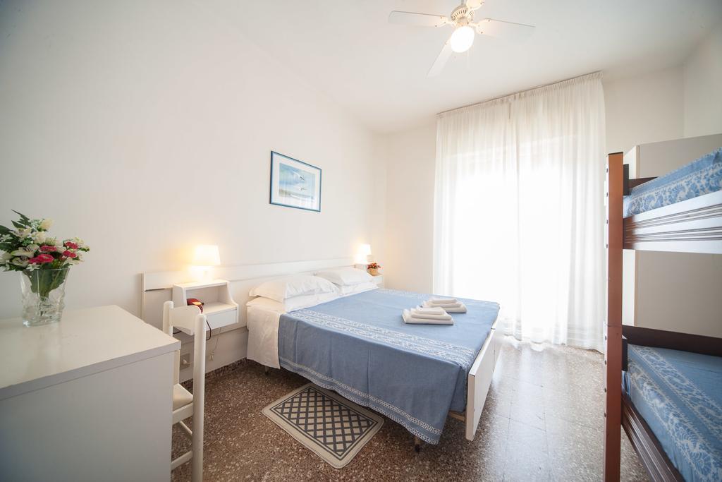Hotel Madison Riccione Dış mekan fotoğraf